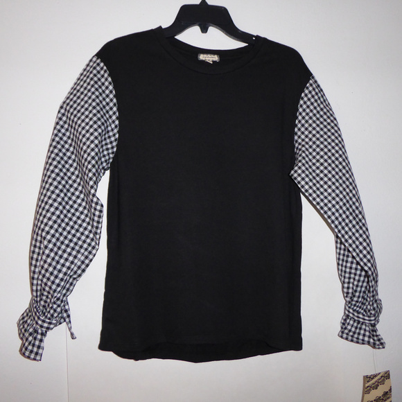 Womans Clothes - Picture 1 of 1